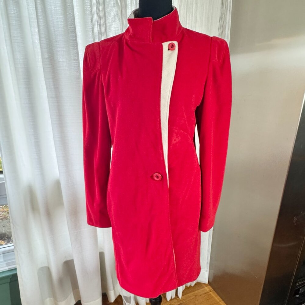 Vintage 80s coat, red with cream accent, wide shoulders,  size 2/4 (Small)